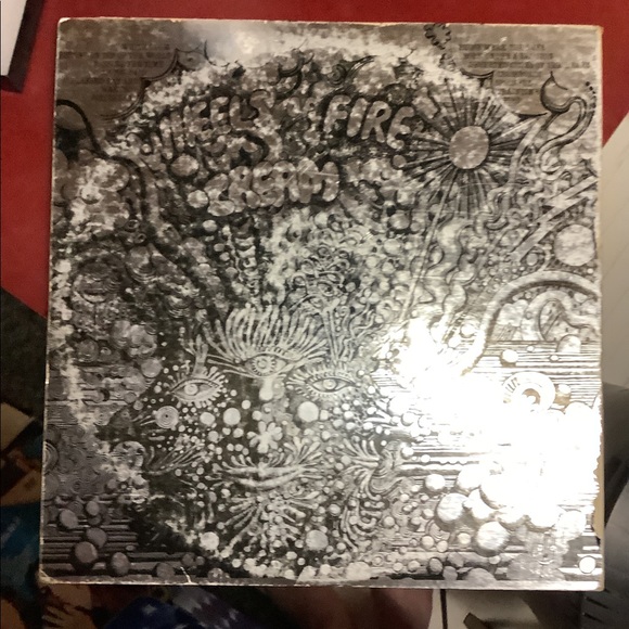 CREAM - Picture 2 of 2